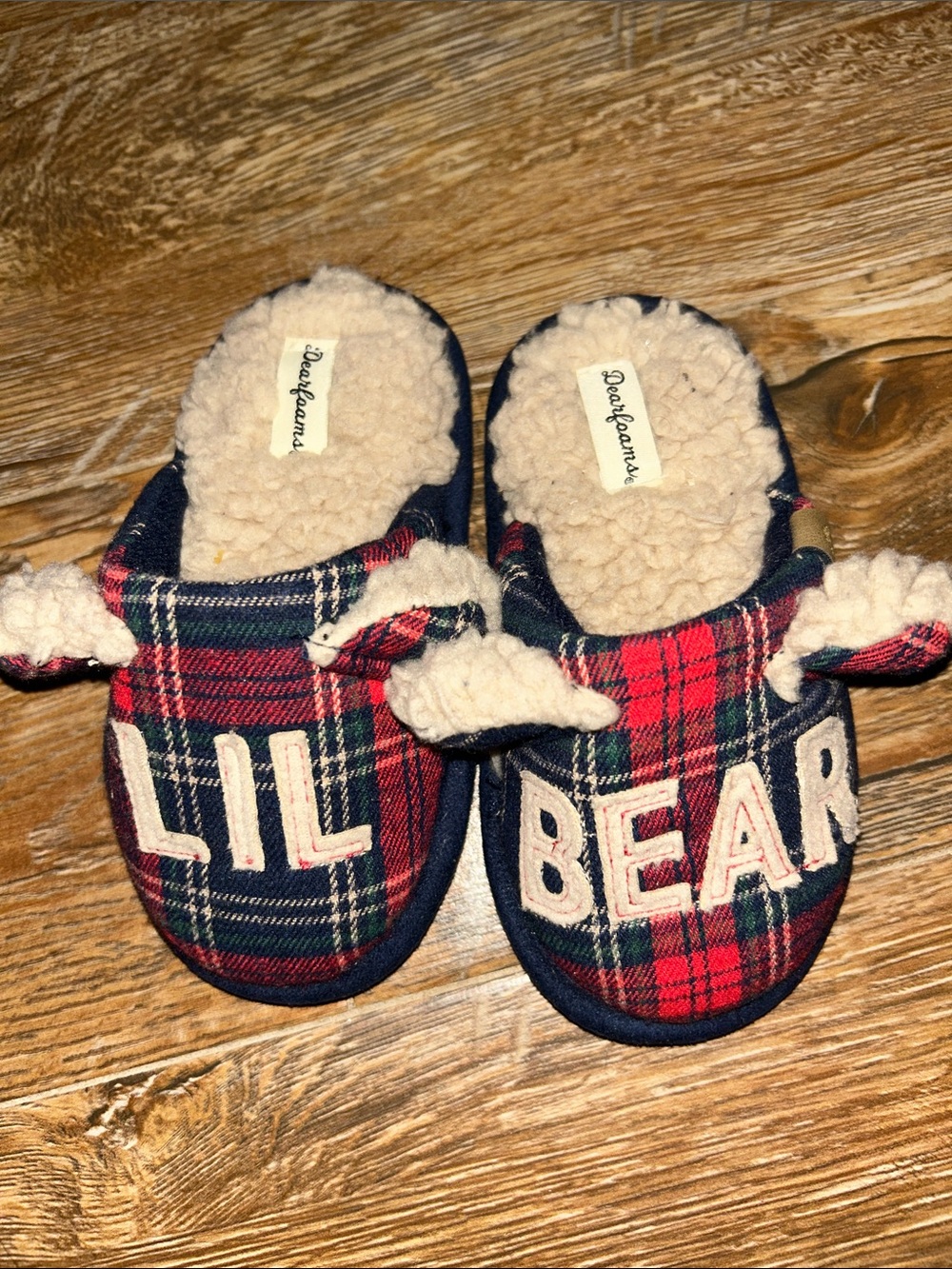 Dearfoams Toddler Red and Navy Plaid 'LIL BEAR' Kids Slippers-7/8